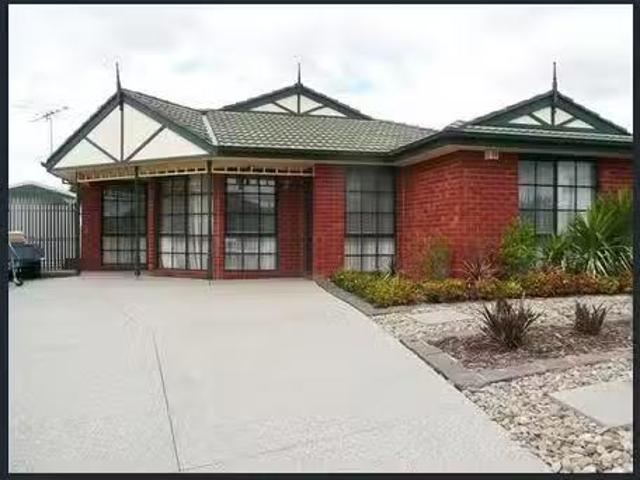 For Rent! 2 Sark Court, Hoppers Crossing, VIC 3029