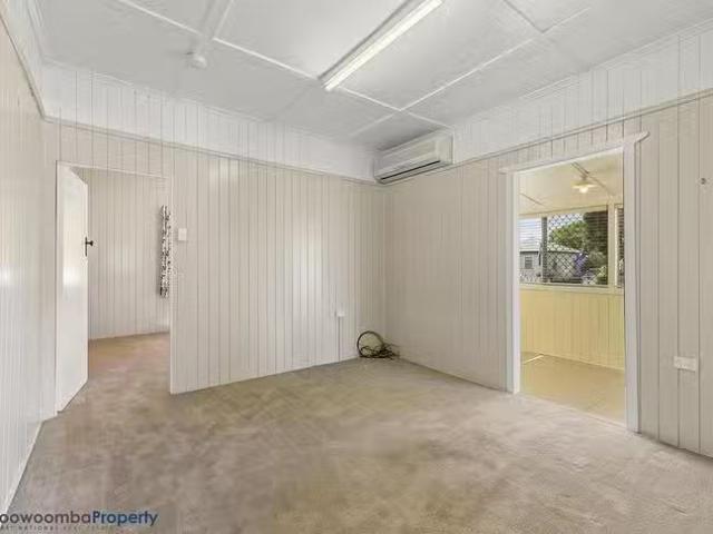 Nice 2 Race Street, Newtown, QLD 4350
