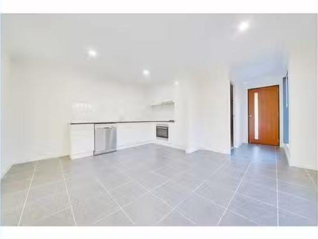 Just in! 2B Gee Place, Gracemere, QLD 4702