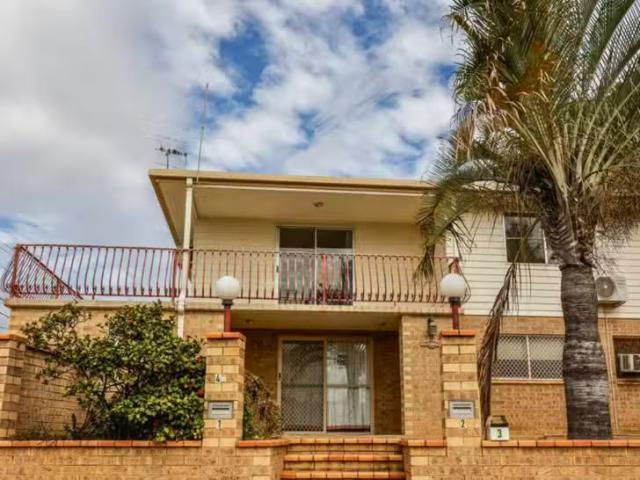For Rent! 3/46 Shannon Drive, Moranbah, QLD 4744