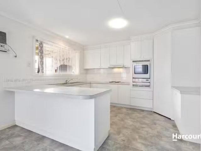Just in! 34 Osborne Avenue, North Geelong, VIC 3215 House fo.