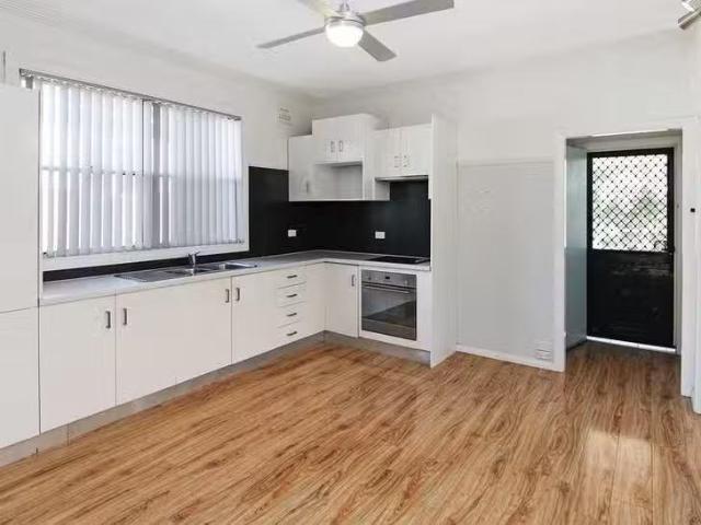 Cheap 34 Angus Avenue, Waratah West, NSW 2298