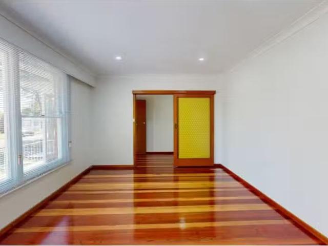Cozy 34 Collinson Street, Tenambit House for rent Listed by L.