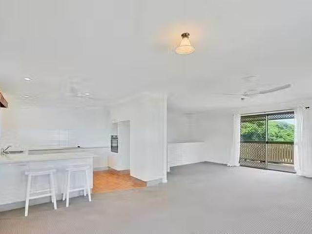 Cozy 34 Fairway Drive, Bargara, QLD 4670