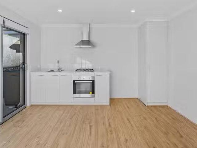 Cheap 34A Caspar Road, Madora Bay, WA 6210