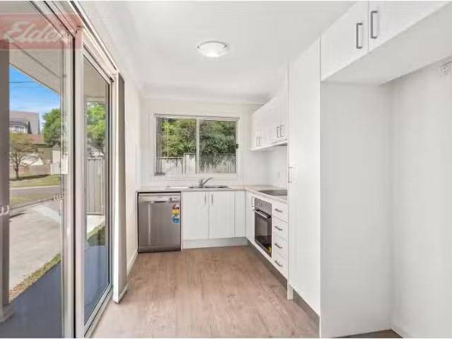 Just in! 34A Georges River Road, Jannali House for rent Liste.