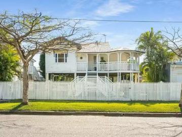 Deal! 35 Mein Street, Hendra, QLD 4011
