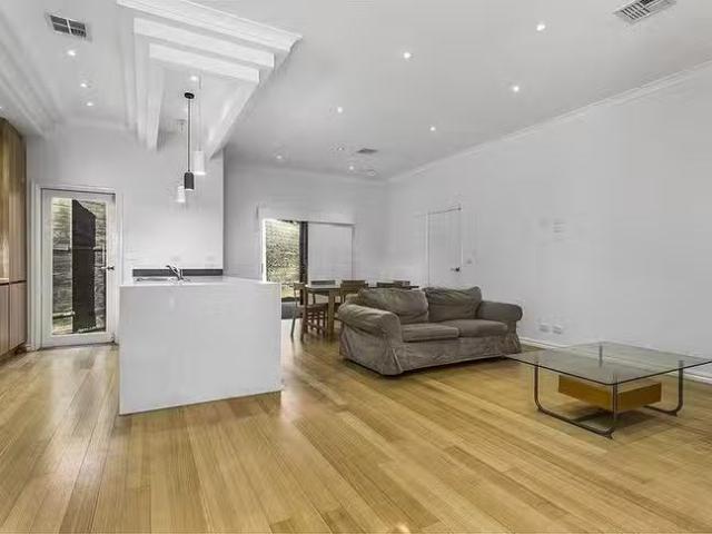 Deal! 35 Victory Street, Keilor Park, VIC 3042