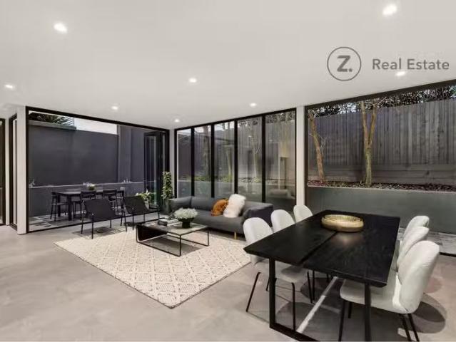 Cozy 3/688 Toorak Road, Malvern VIC 3144