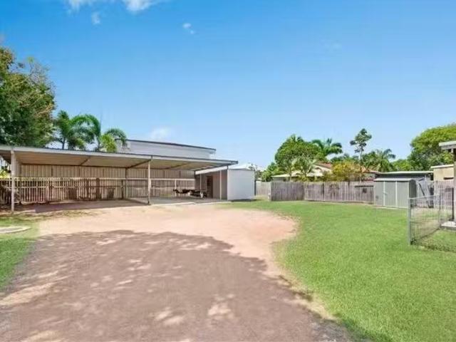 Cheap 36 Ralston Street, West End, QLD 4810