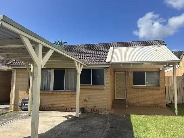 Charming 3/6 Summerfield Place, Barrack Heights, NSW 2528