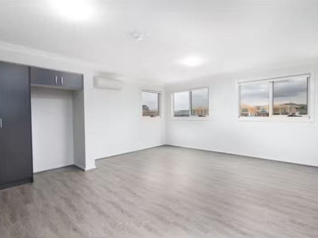Just in! 36a Coffey Street, TALLAWONG Apartment for rent List.