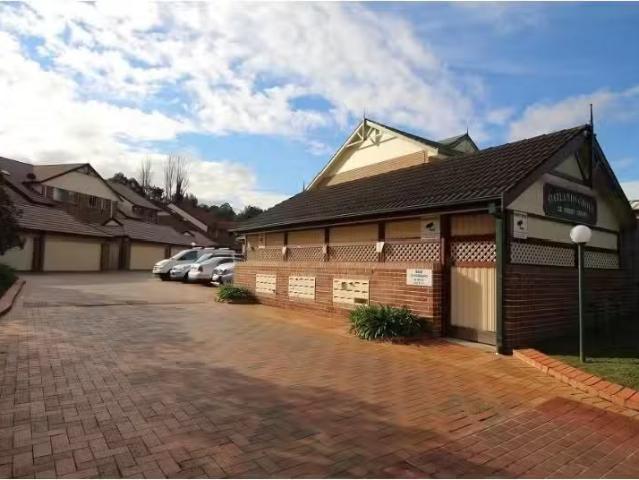 Unique 37/12 Corry Court, North Parramatta Townhouse for rent.