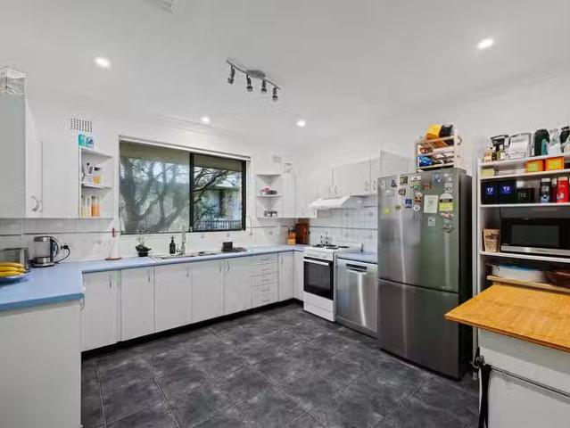 Cozy 3/76 Kings Road, Five Dock, NSW 2046
