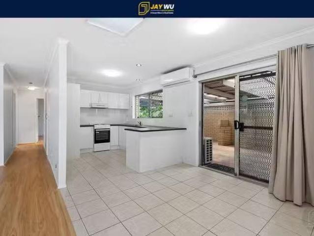 Rental! 37 Masthead Street, Jamboree Heights, QLD 4074
