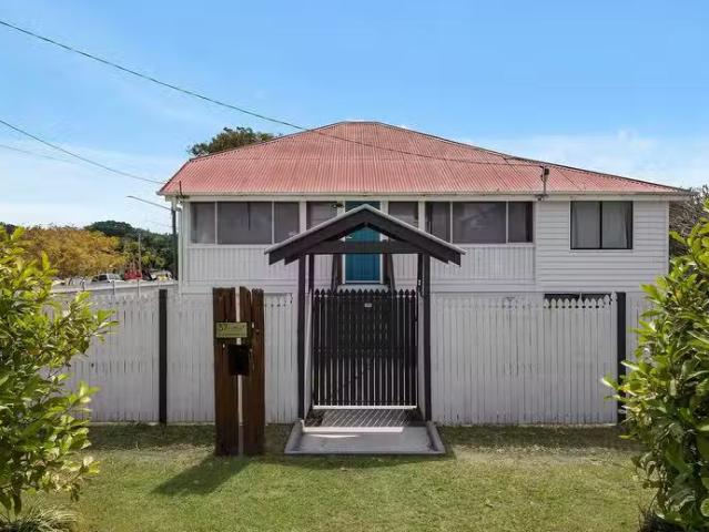 Charming 37 Saint Clements Road, OXLEY, QLD 4075 House for R.