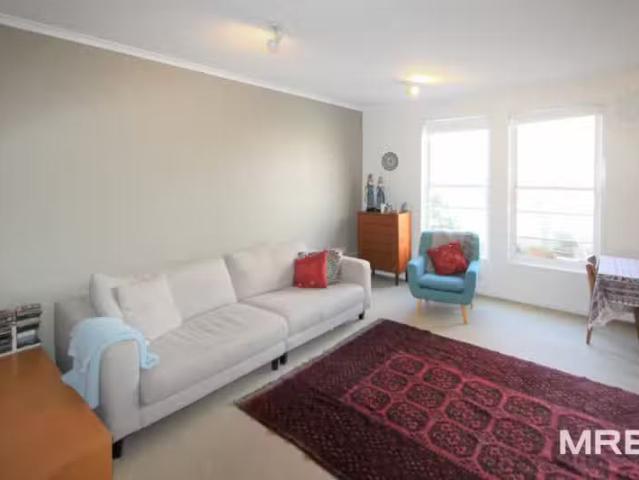 Cheap 38/9 19 Miller Street, Fitzroy North VIC 3068
