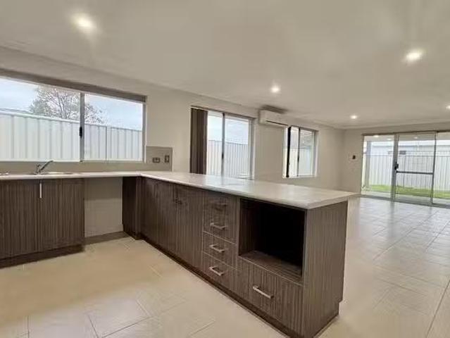 Rental! 38 Mallina Crescent, Golden Bay, WA 6174