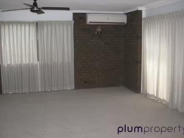 Deal! 38 Aberfoyle Street, Kenmore QLD 4069