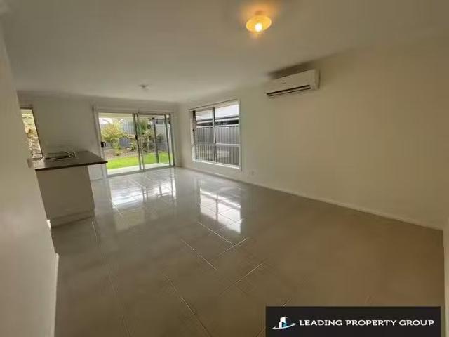Nice 38 Strauss Street, Springdale Heights, NSW 2641