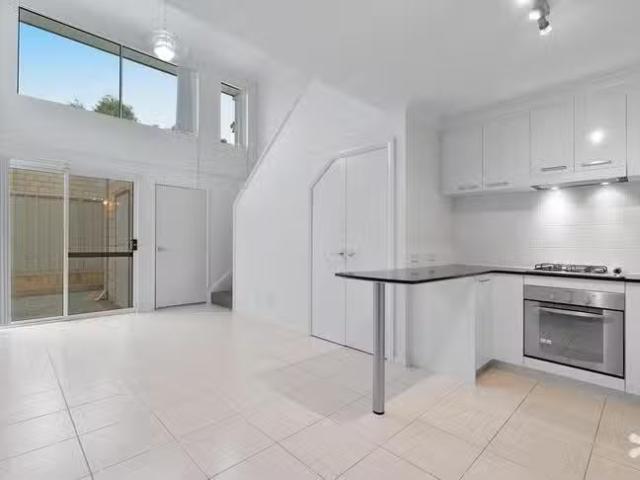 Cheap 39 Millbrook Avenue, Bertram, WA 6167