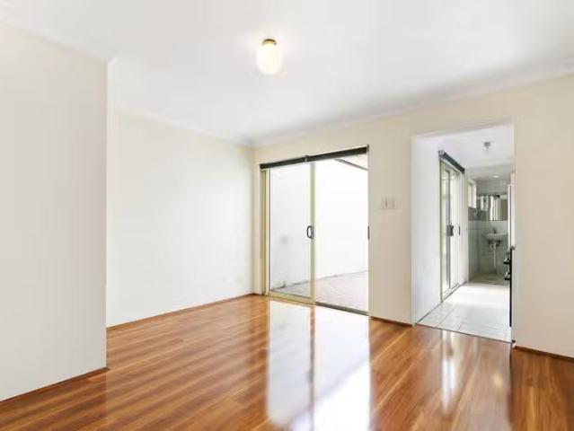 Charming 39 Campbell Street, Newtown NSW 2042