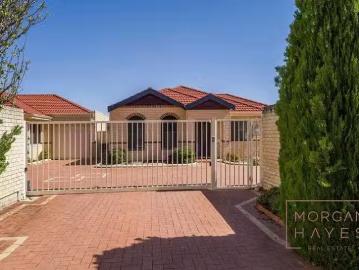 Cozy 3/9 Lowry Street, Shelley, WA 6148