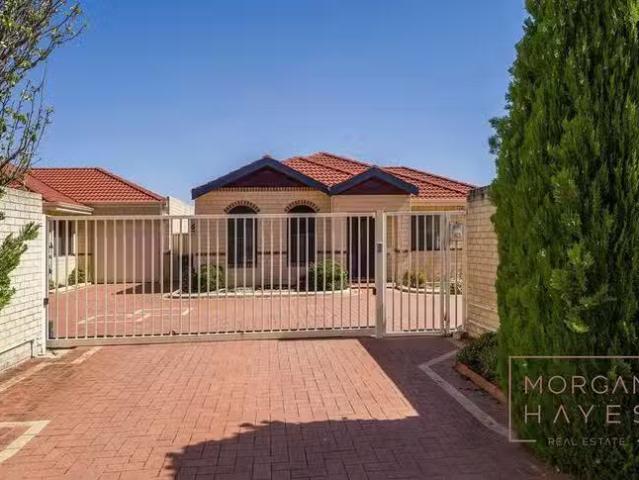 Just in! 3/9 Lowry Street, Shelley, WA 6148