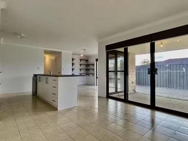 Unique 39 Willard Circuit, Banksia Grove, WA 6031