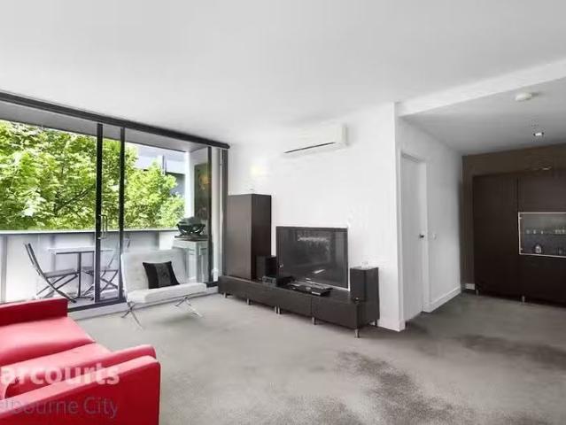 Just in! 301/9 Eades Street, EAST MELBOURNE, VIC 3002 Apartm.
