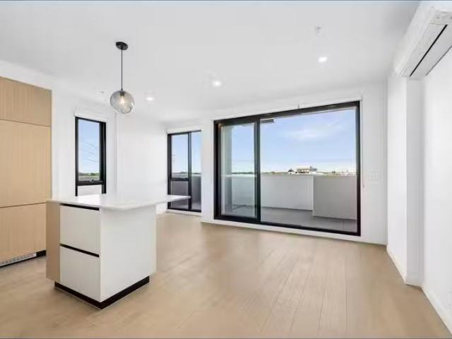 New 302/801 Centre Road, Bentleigh East VIC 3165