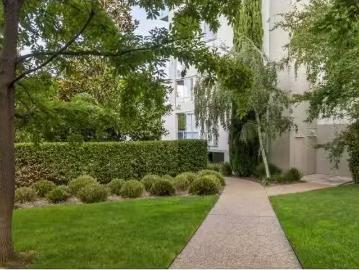 Cozy 30/41 Blackall Street, BARTON House for rent Listed by S.