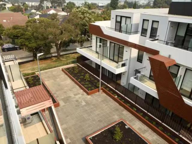 Just in! 307/9 Renver Road, Clayton VIC 3168