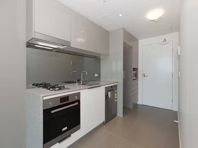 For Rent! 30804/2 Harbour Road, Hamilton, QLD 4007