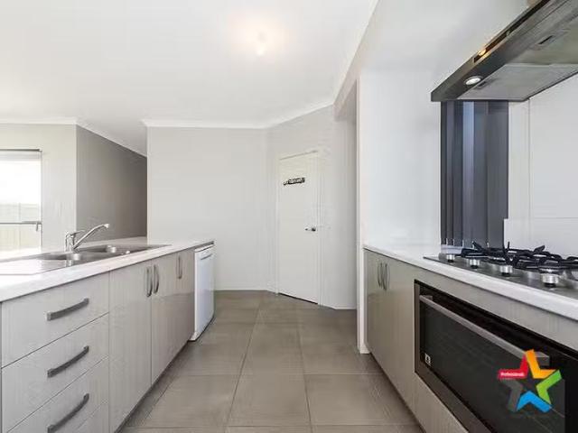 New 30 Cheyne Way, Caversham, WA 6055