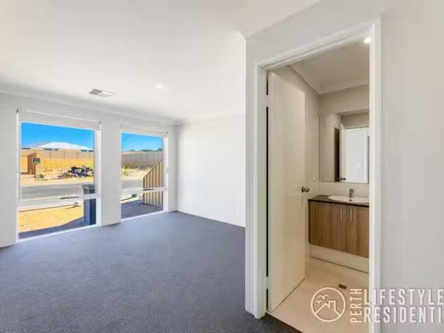 Deal! 30 Constellation Entrance, Two Rocks, WA 6037