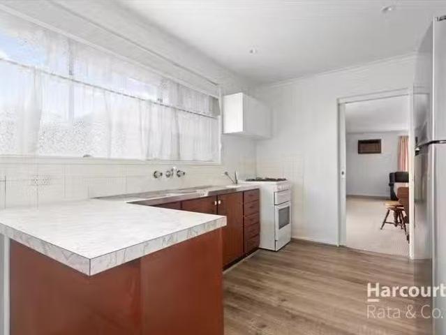 Cozy 313 Edgars Road, Lalor, VIC 3075
