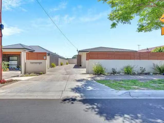 Just in! 3/13 Pibroch Avenue, Windsor Gardens, SA 5087