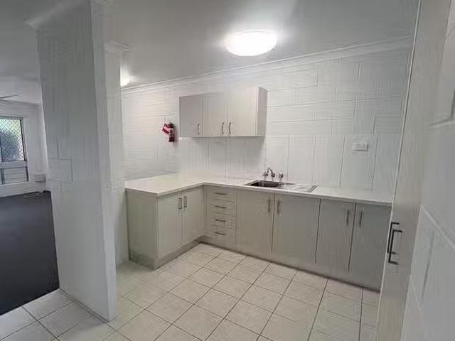 Rental! 3/114 Bowen Road, Rosslea, QLD 4812