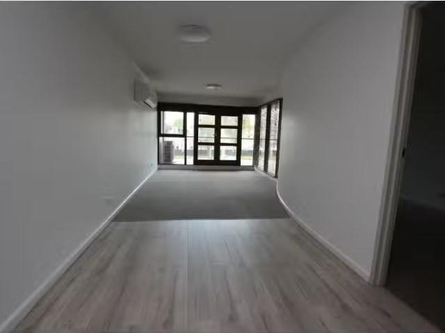 Just in! 31/18 Captain Cook Crescent, GRIFFITH Apartment for r.