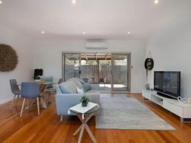 Rental! 3/14 Highland Street, Kingsbury VIC 3083 Unit Auction