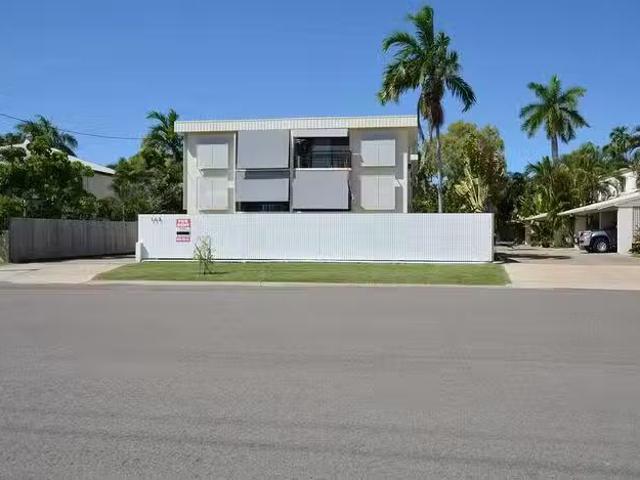 Cozy 3/163 Eyre Street, North Ward, QLD 4810