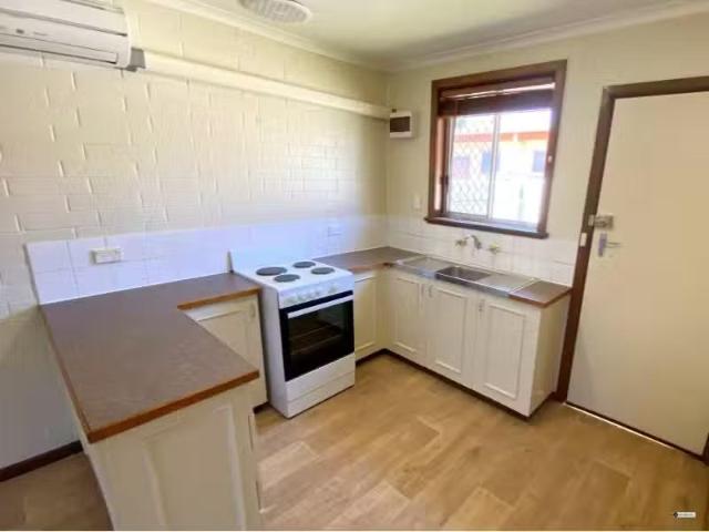 Cozy 3/199 Plummer Street, South Albury Apartment for rent Li.