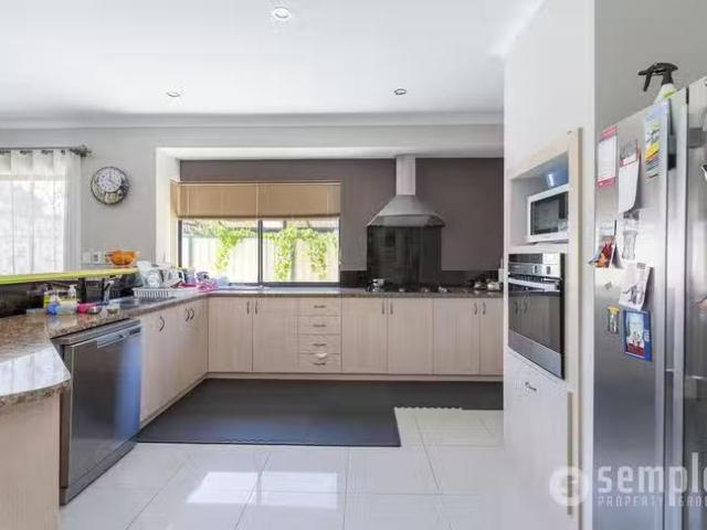 Nice 31 Brushfoot Boulevard, Success, WA 6164