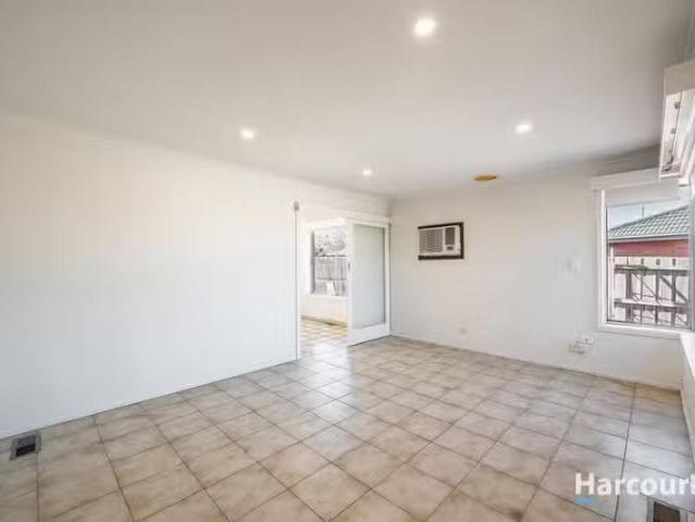 For Rent! 31 Cambridge Way, CAMPBELLFIELD, VIC 3061 House fo.