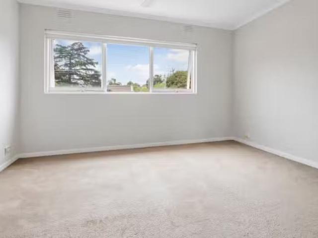 Just in! 3/23 Station Rd, Rosanna VIC 3084