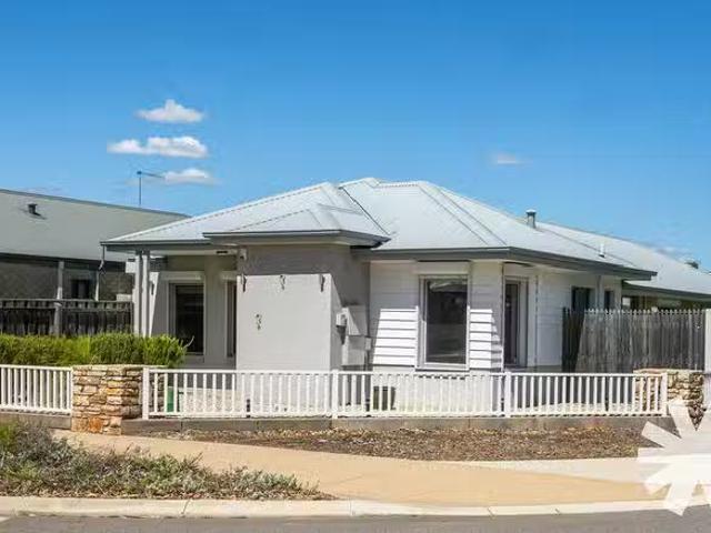 Charming 322 Banrock Drive, Ellenbrook, WA 6069