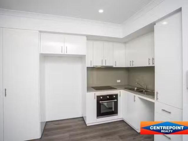 Cheap 3/29 Charles Street, Midland, WA 6056