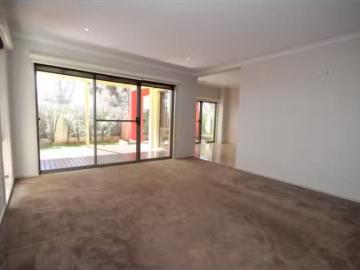 Deal! 32 Cudgewa Lane, HARRISON Townhouse for rent Listed by.