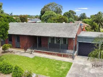 New 32 Helsinki Road, HACKHAM WEST, SA 5163 House for Rent